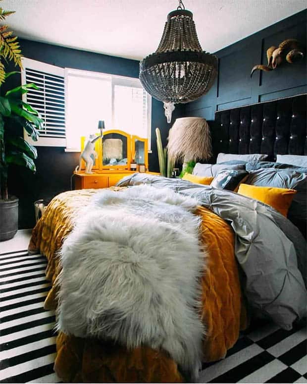 Small Bedroom Ideas - Make the Bed Fluffy
