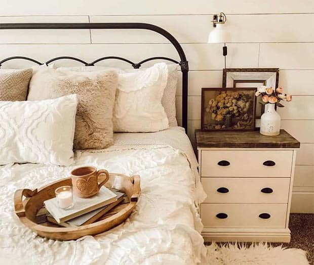 Small Bedroom Ideas - The Rustic Farmhouse Style