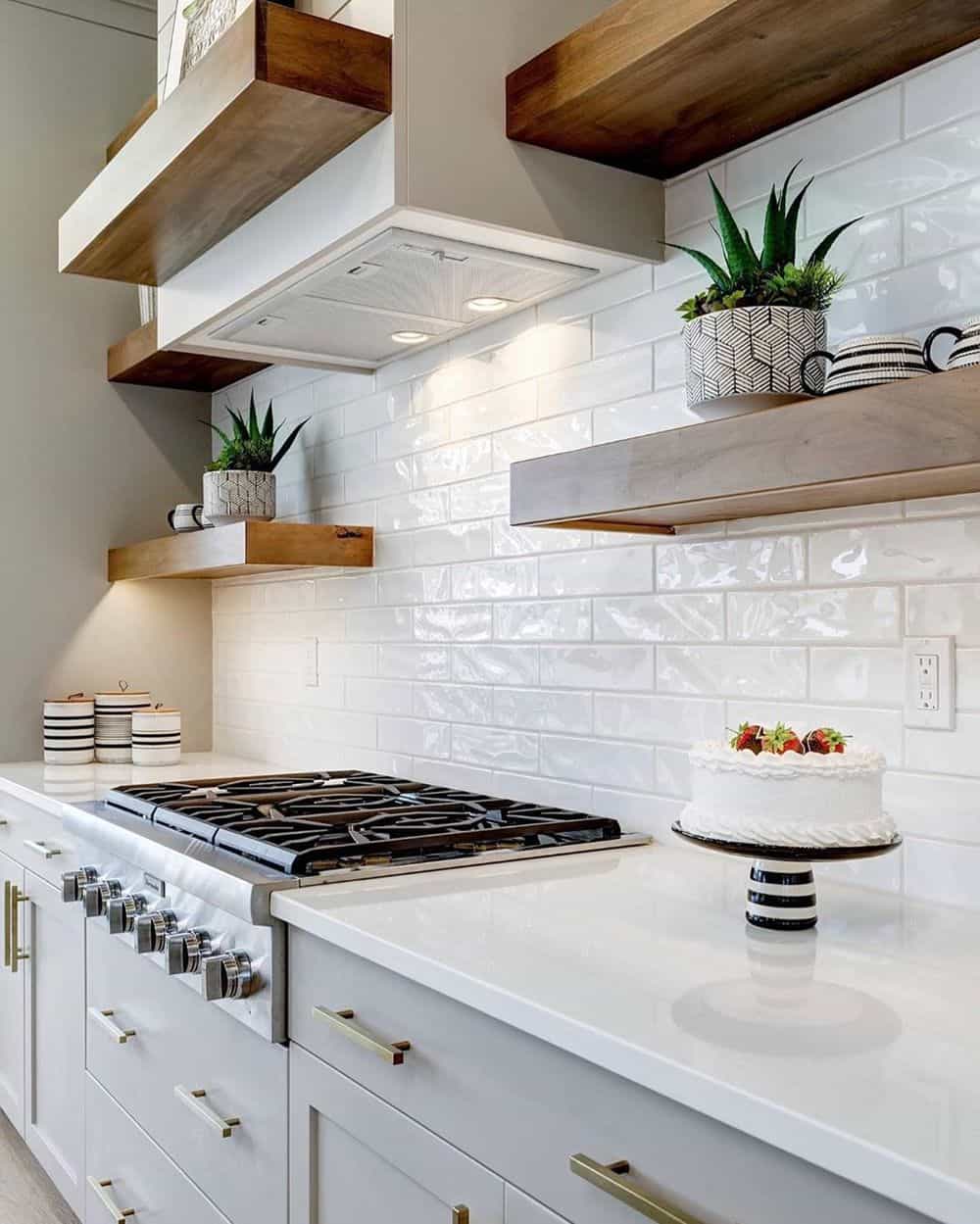 What are the alternatives to Marble for Kitchen Countertops? We listed 7 top popular alternatives for you to choose. #cou