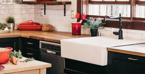 how to install farmhouse sink
